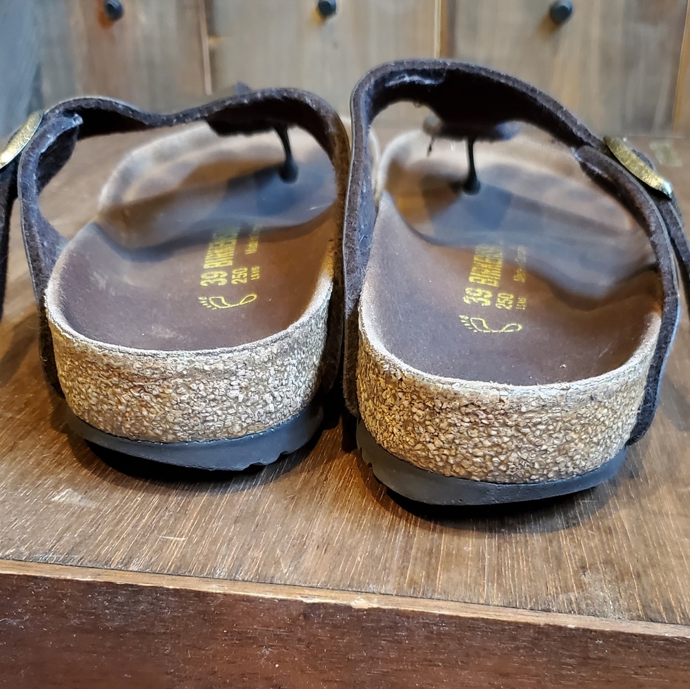 Birkenstock Gizeh Sandals - Picture 7 of 16